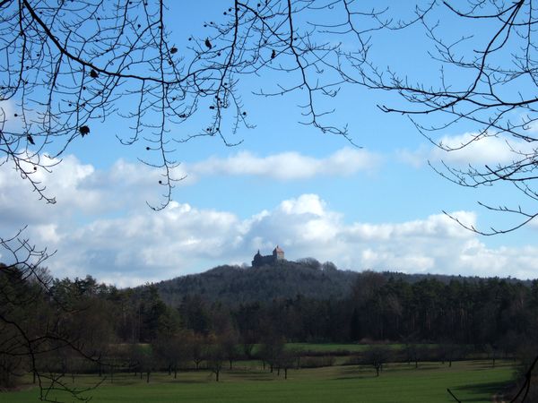 Burg Hohenstein in der Frankenalb, Mrz 2007